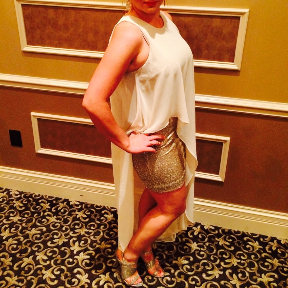 Bebe dress